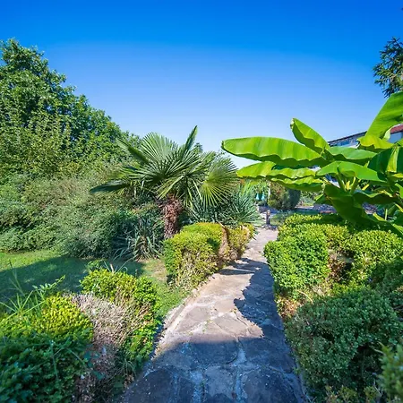 аzure Dream Balchik, Free Parking